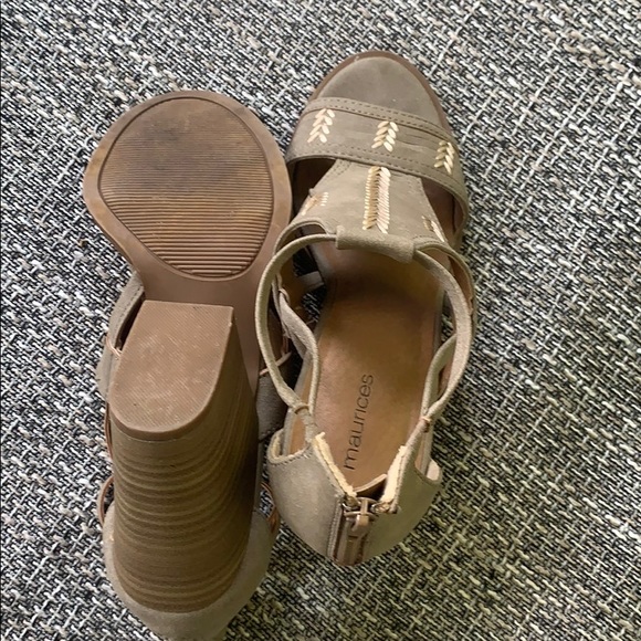 Maurice’s heels - Picture 2 of 2